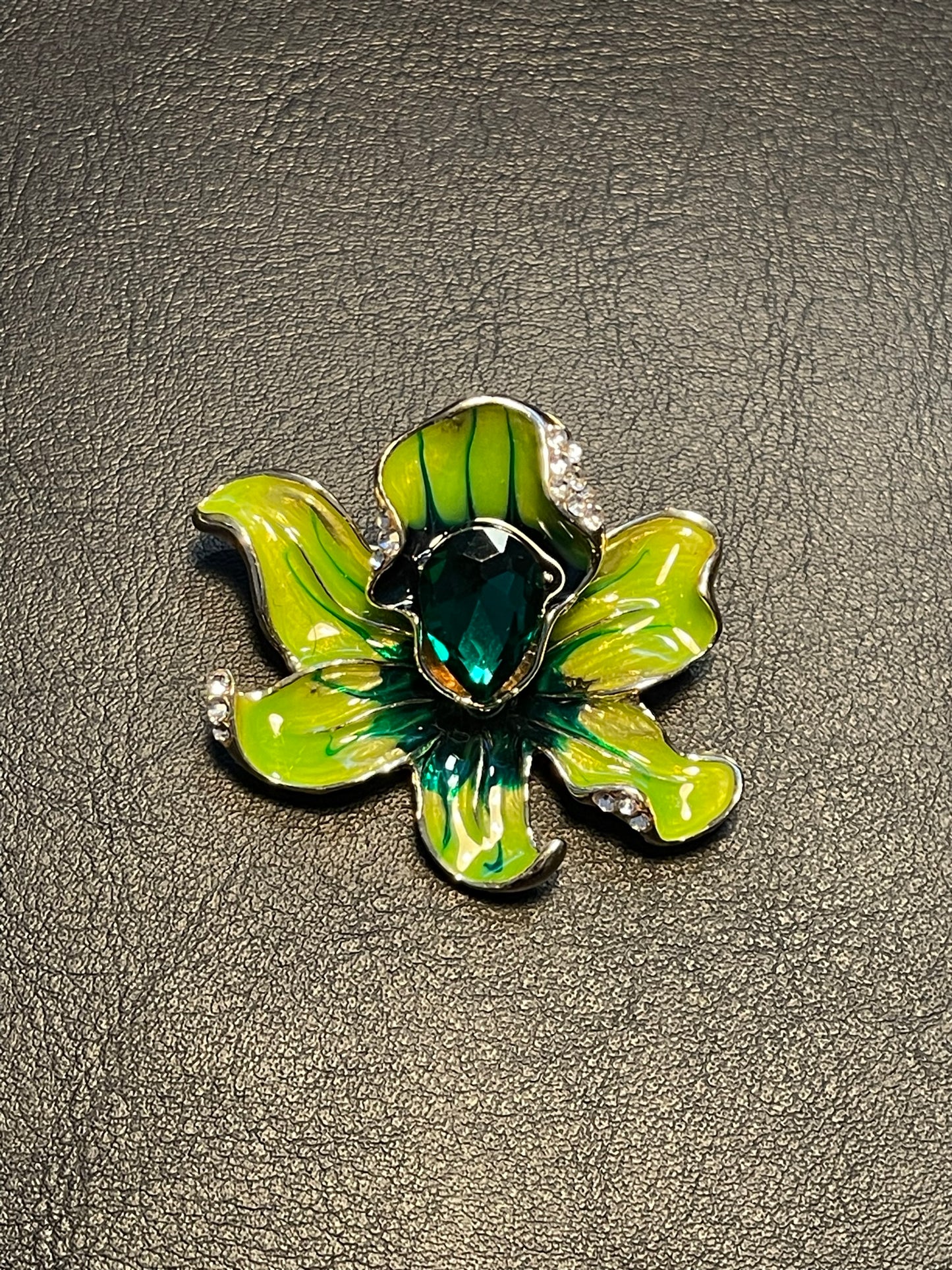 Pregadeira Orquídea