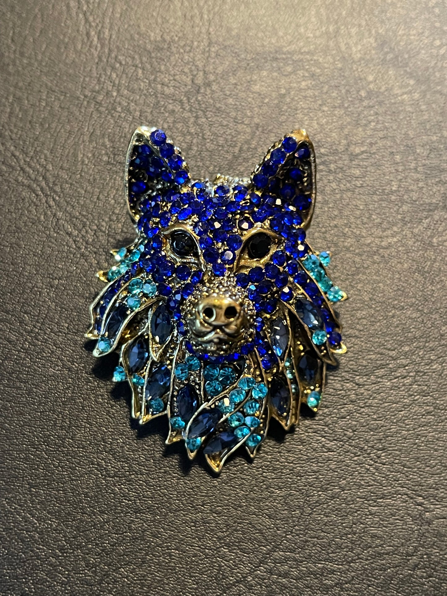 Pregadeira Lobo