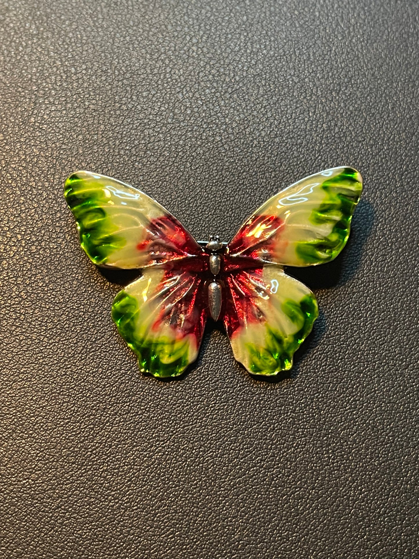Pregadeira Borboleta