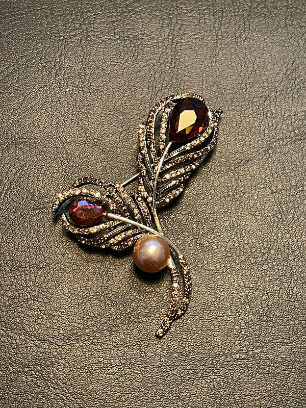 Pregadeira Pena Pavão